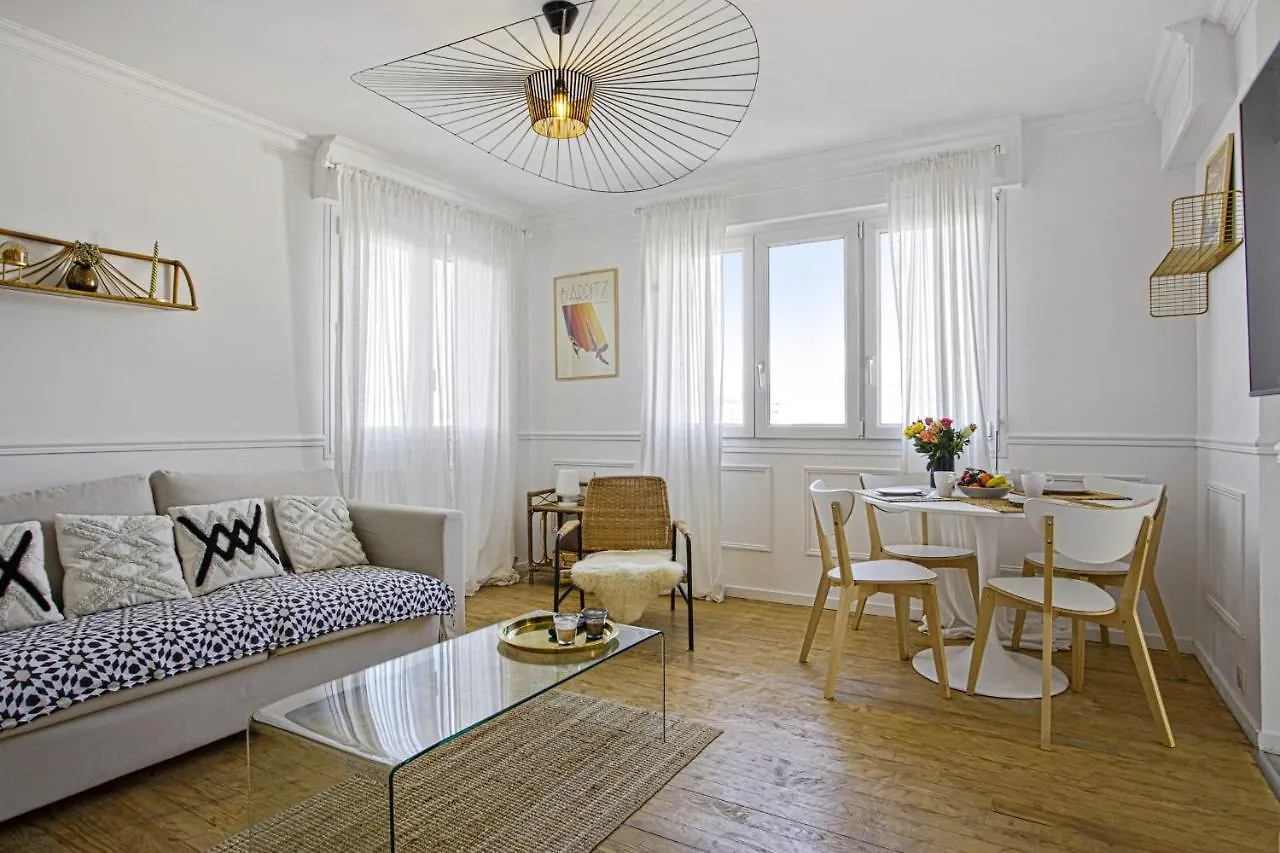 Appartement Du Lac - Welkeys Biarritz Apartment