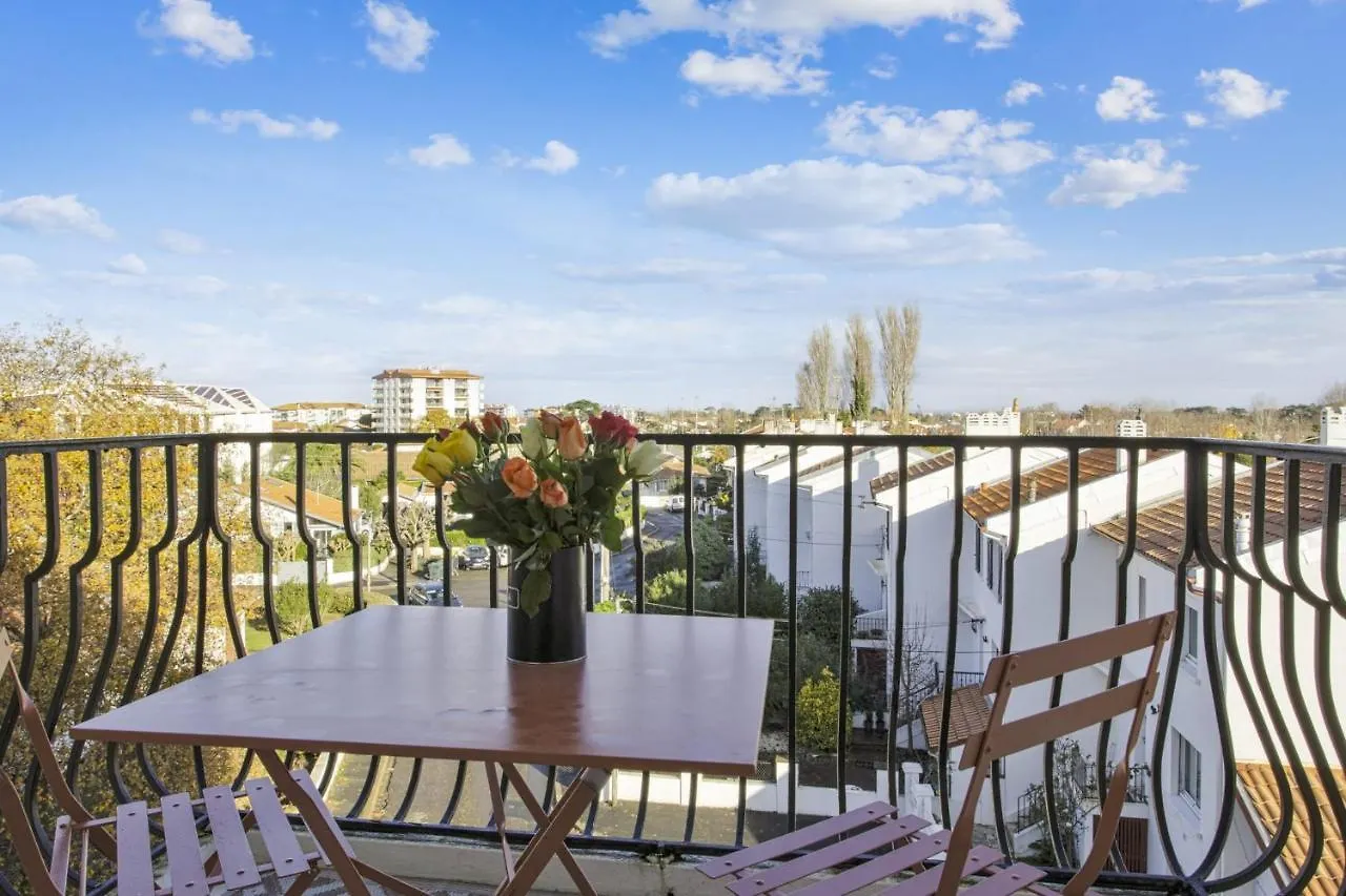 Apartment Appartement Du Lac - Welkeys Biarritz